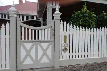 Fence-Painting-img-1_11zon